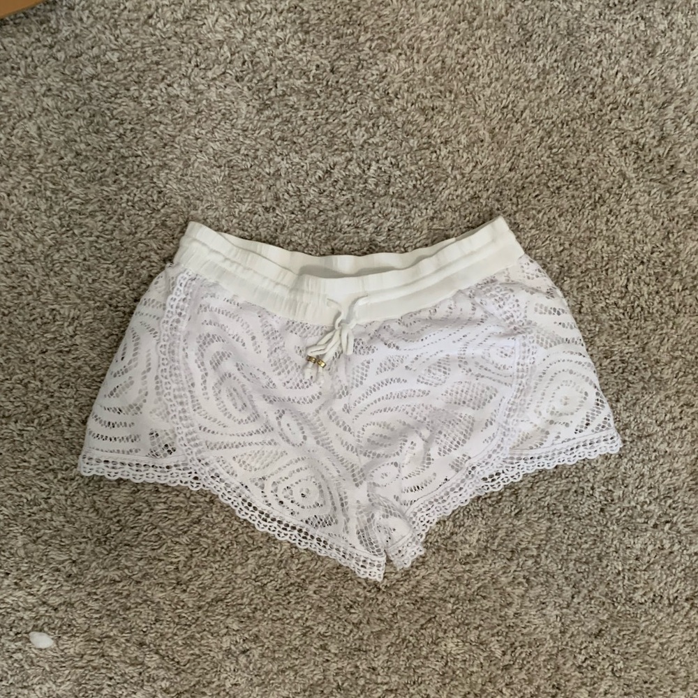 Guess XS Crochet style Shorts